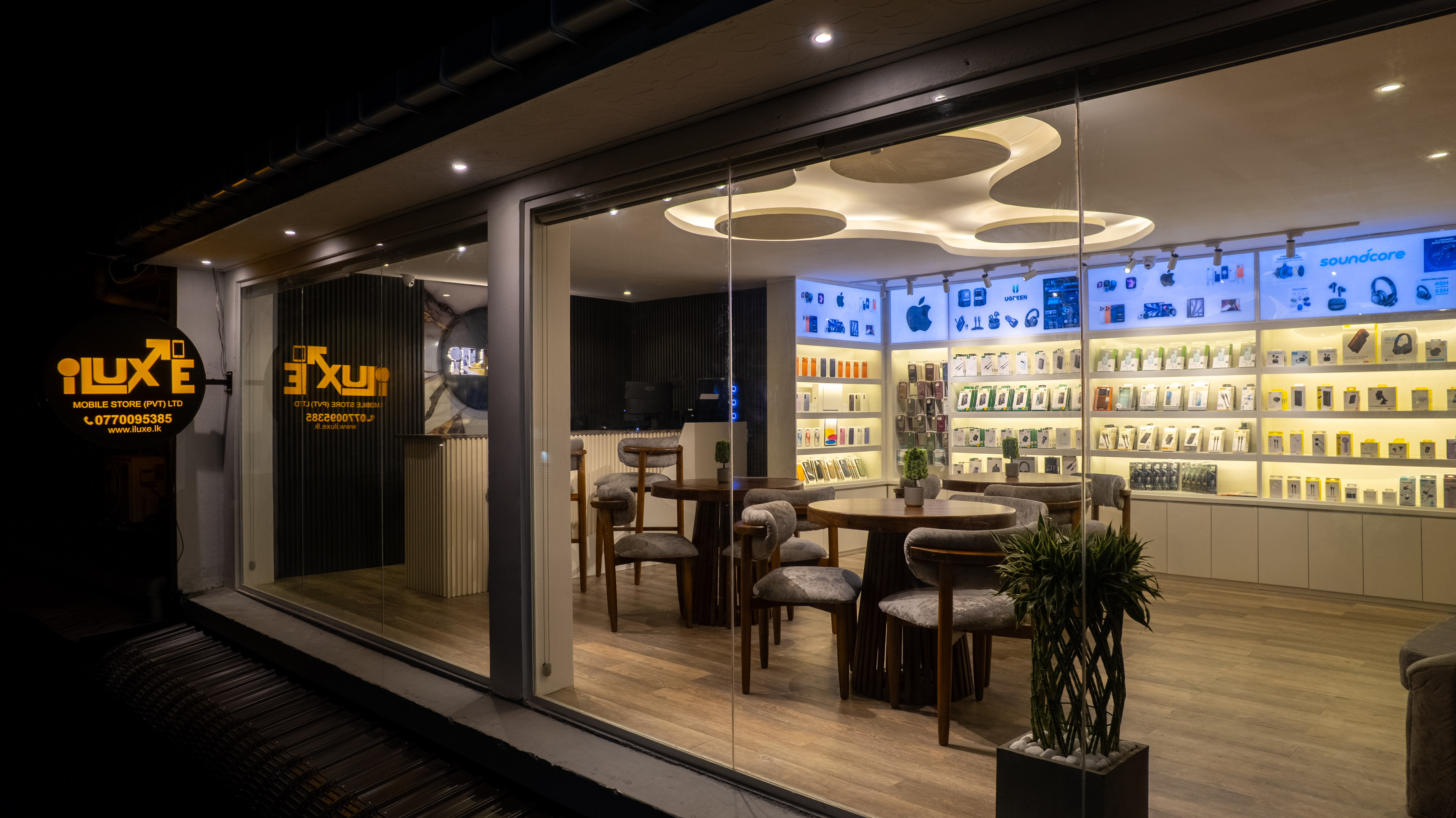 iLUXE Mobile Store exterior — Ambalangoda